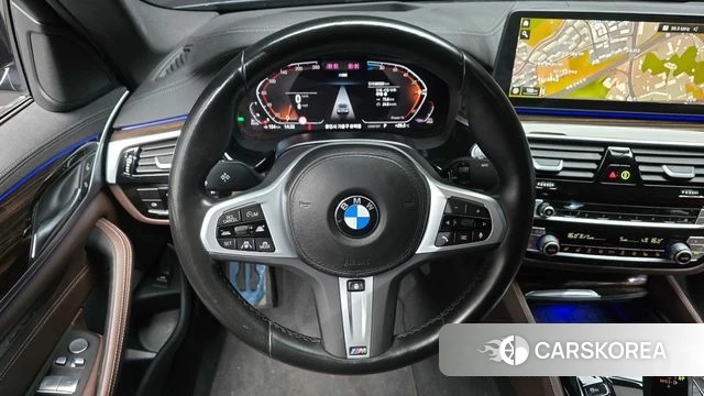 BMW 5 Series (G30) 2022 Черный из Кореи, фото 3