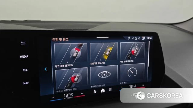 BMW 1 Series (F70) 2025 Серебристо-серый из Кореи, фото 3
