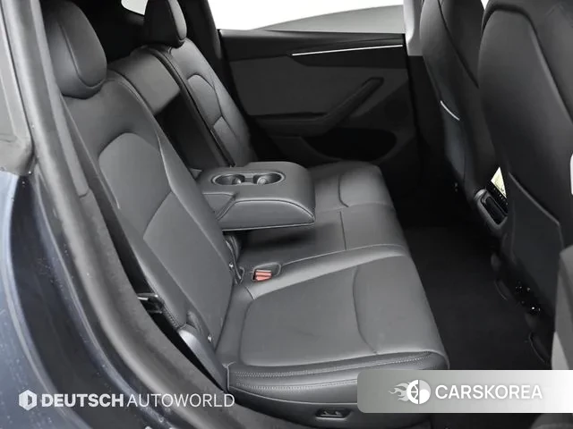 Tesla Model Y 2025 Серый из Кореи, фото 3