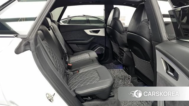 Audi Q8 (4M) 2025 Белый из Кореи, фото 3