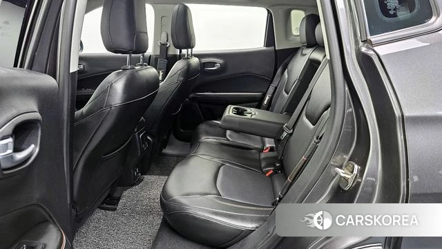 Jeep Compass 2nd Generation 2018 Серый из Кореи, фото 3