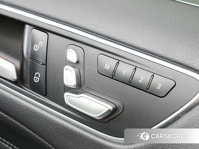 Mercedes-Benz B-Class W246 2018 Серый из Кореи, фото 3