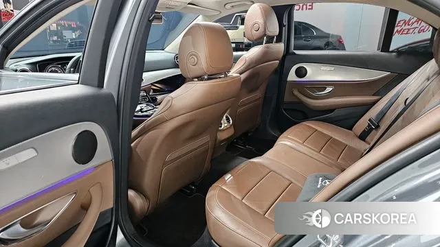 Mercedes-Benz E-Class W213 2018 Серый из Кореи, фото 3