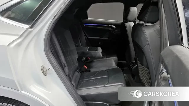 Audi Q3 (F3) 2020 Белый из Кореи, фото 3