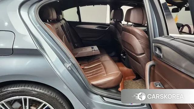 BMW 5 Series (G30) 2018 Серый из Кореи, фото 3