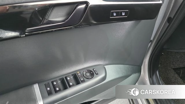 Hyundai Grandeur (GN7) 2023 Серебристо-серый из Кореи, фото 3