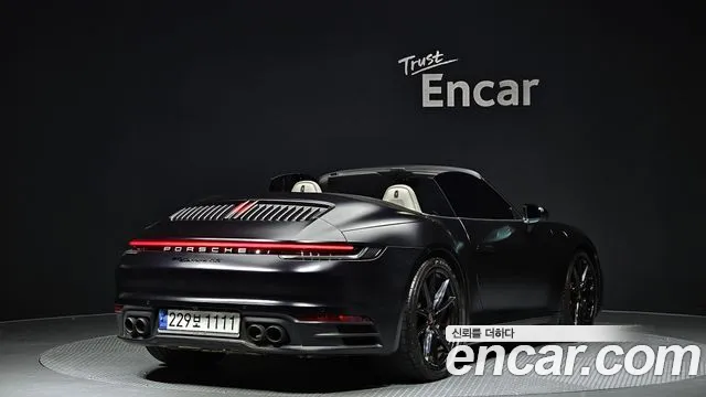 Porsche 911(992) id 2543676 из Кореи 3