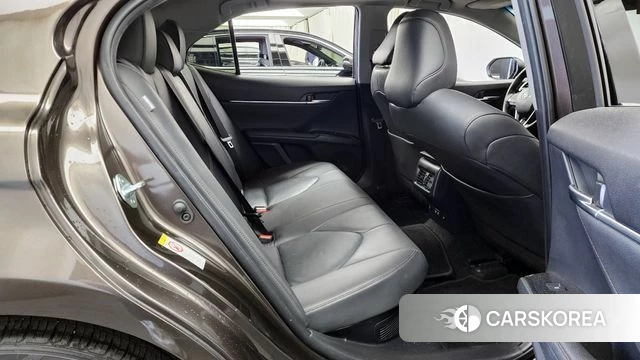 Toyota Camry (XV70) 2018 Коричневый из Кореи, фото 3