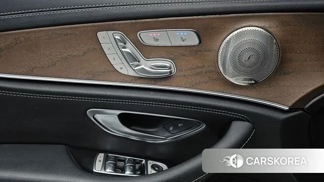 Mercedes-Benz E-Class W213 2022 Белый из Кореи, фото 3