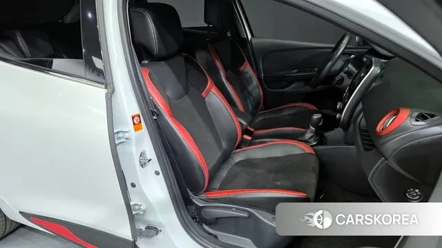 Renault Korea (Samsung) Clio 2019 Белый из Кореи, фото 3