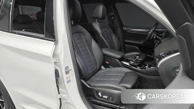 BMW X3 (G01) 2023 Белый из Кореи, фото 3