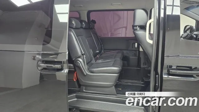 Hyundai Staria 2021 Черный из Кореи, фото 3