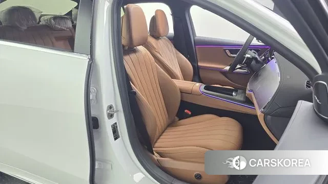 Mercedes-Benz E-Class W214 2025 Белый из Кореи, фото 3