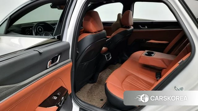 Kia The New K5 Hybrid 3rd generation 2025 Белый из Кореи, фото 3