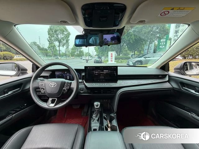 Toyota Camry 2024 Белый из Китая, фото 3