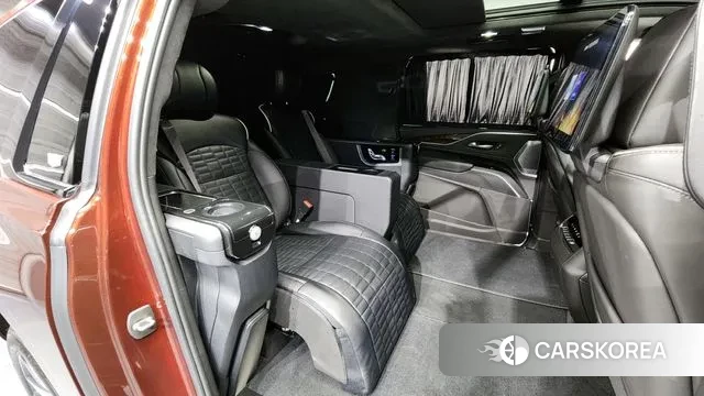 Cadillac Escalade 5th Generation 2022 Коричневый из Кореи, фото 3