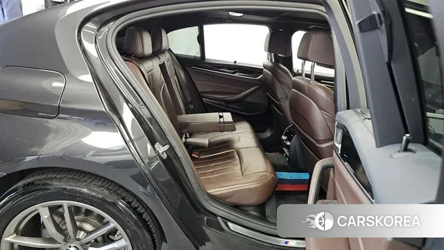 BMW 5 Series (G30) 2018 Серый из Кореи, фото 3