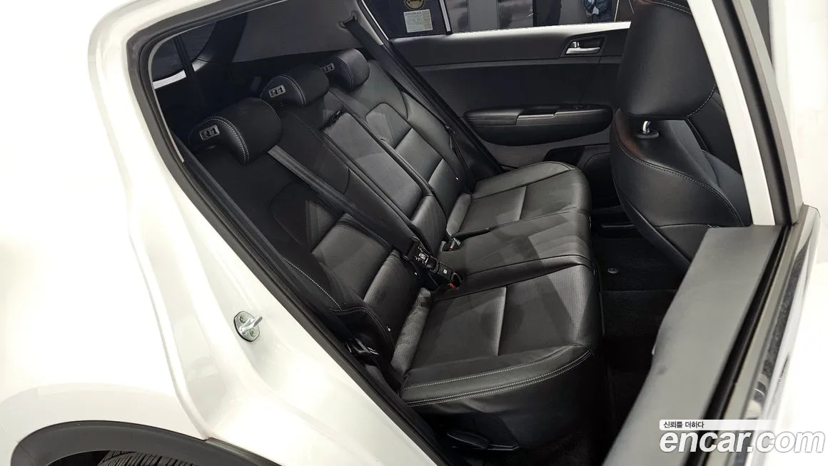 Kia Sportage 4th Generation 2018 Белый из Кореи, фото 3