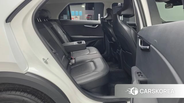 Kia Di Ol Nu Niro 2022 Белый из Кореи, фото 3