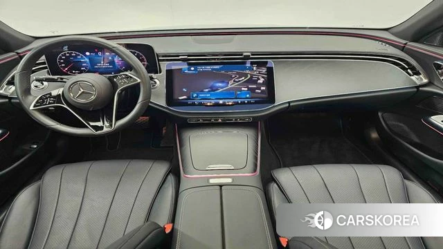 Mercedes-Benz E-Class W214 2025 Светло-серебряный цвет из Кореи, фото 3