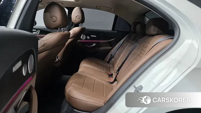 Mercedes-Benz E-Class W213 2018 Белый из Кореи, фото 3