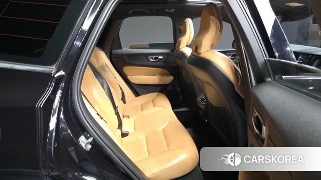 Volvo XC60 second Generation 2019 Черный из Кореи, фото 3