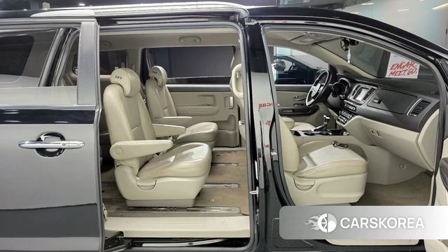 Kia The New Carnival 2019 Черный из Кореи, фото 3