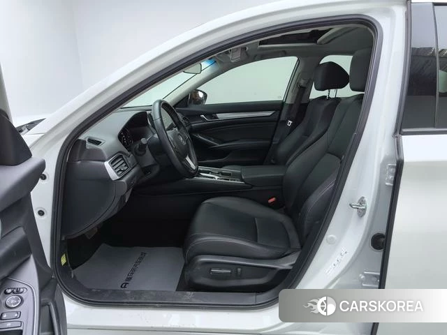 Honda Accord 2023 Белый из Китая, фото 3