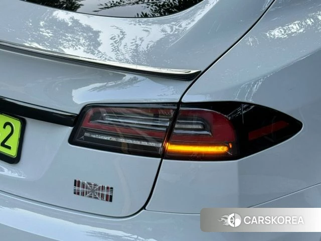 Tesla Model S 2024 Черный из Кореи, фото 3