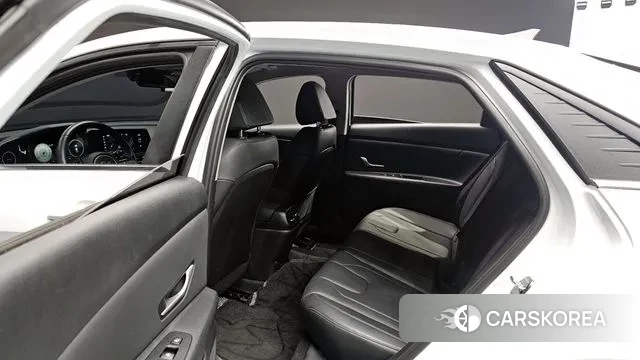 Hyundai Avante (CN7) 2023 Белый из Кореи, фото 3