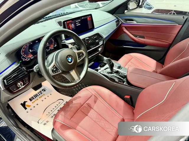 BMW 5 series 2021 Черный из Китая, фото 3