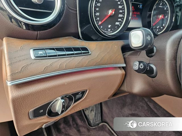 Mercedes-Benz E-Class W213 2019 Белый из Кореи, фото 3