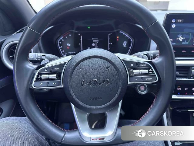 Kia K3 2022 Белый из Китая, фото 3