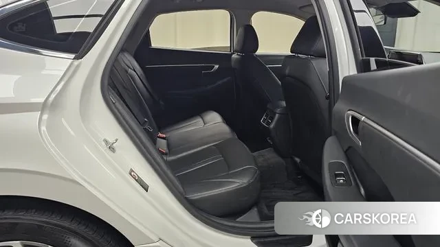 Hyundai Sonata (DN8) 2022 Белый из Кореи, фото 3