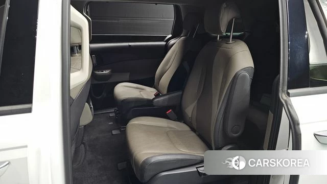 Kia The New Carnival 4th Generation 2023 Белый из Кореи, фото 3