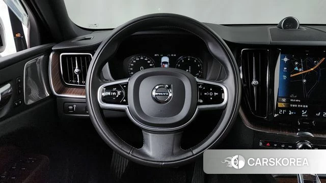 Volvo XC60 second Generation 2021 Черный из Кореи, фото 3