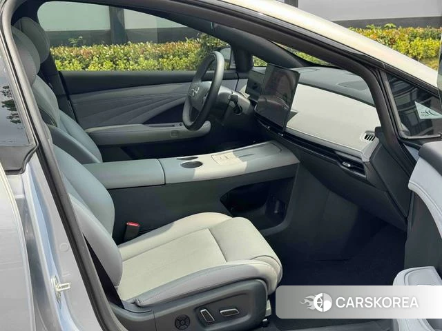 Nissan N7 2025 Серебристо-серый из Китая, фото 3