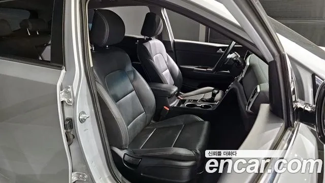 Kia Sportage The Bold 2021 Серебряный из Кореи, фото 3