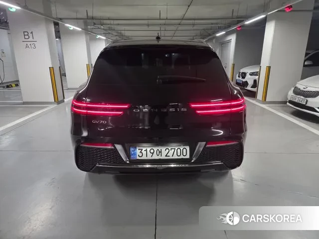 Genesis GV70 2021 Черный из Кореи, фото 3