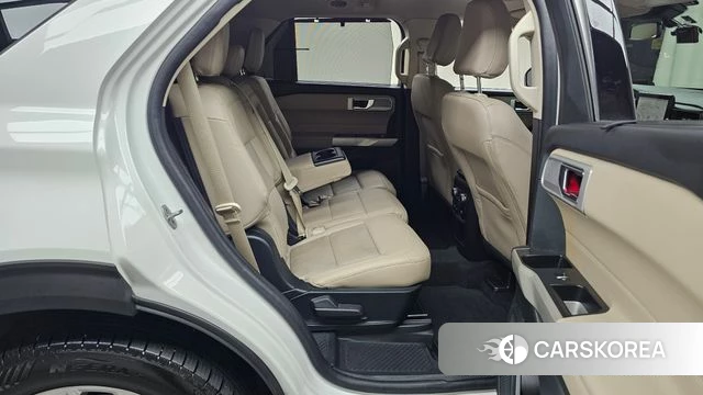 Ford Explorer 6th Generation 2021 Белый из Кореи, фото 3