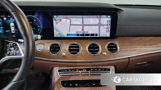 Mercedes-Benz E-Class W213 2021 Белый из Кореи, фото 3