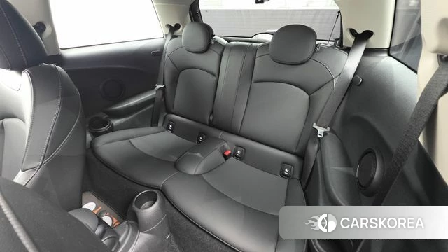 Mini Cooper S 2021 Жемчужный цвет из Кореи, фото 3