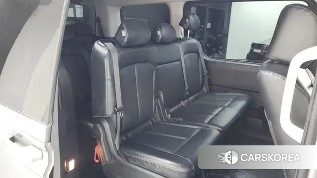 Hyundai Staria 2021 Серебряный из Кореи, фото 3