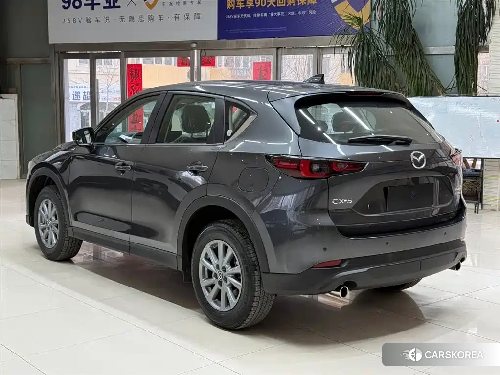 Mazda CX-5 2026 Silver/gray из Китая, фото 3
