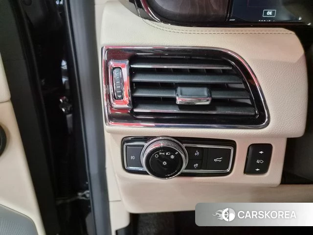Lincoln Navigator 4th generation 2021 Черный из Кореи, фото 3