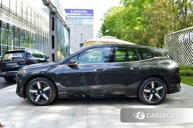 BMW iX 2022 Черный из Китая, фото 3