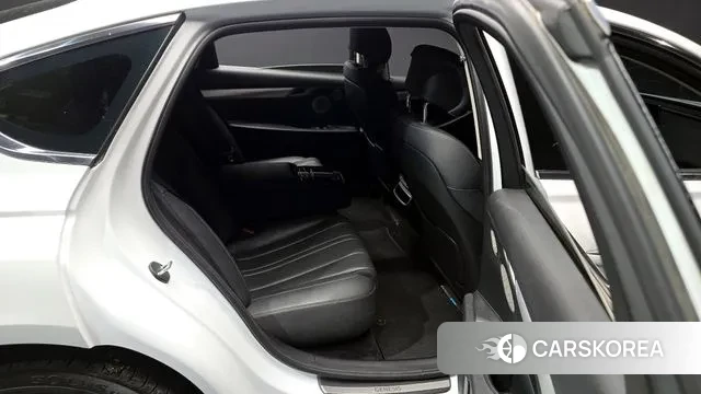 Genesis Electrified G80 (RG3) 2021 Белый из Кореи, фото 3