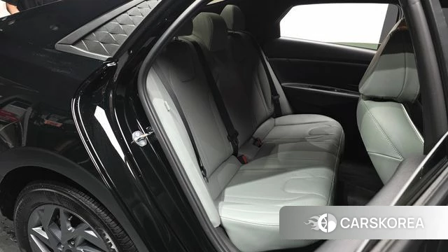 Hyundai The New Avante Hybrid (CN7) 2025 Черный из Кореи, фото 3