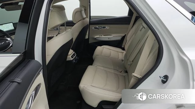Genesis GV70 2022 Белый из Кореи, фото 3