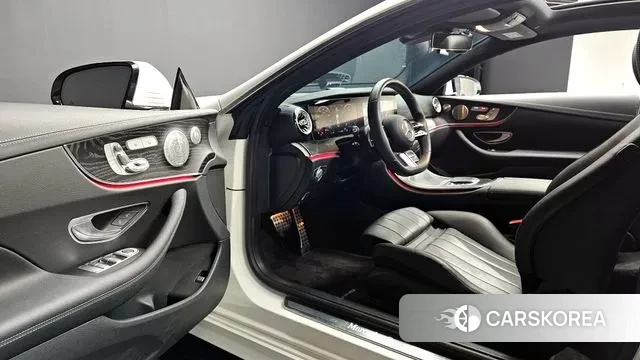 Mercedes-Benz E-Class W213 2022 Белый из Кореи, фото 3